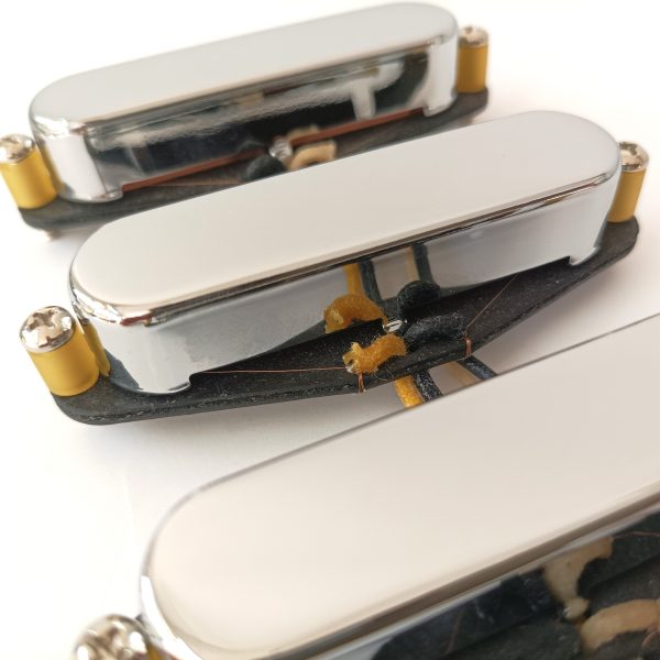 Stratocaster HOT Pickups Nickel-Silver Covers Strat Peacemaker Chrome/Raw Hand Wound Q Custom Strat
